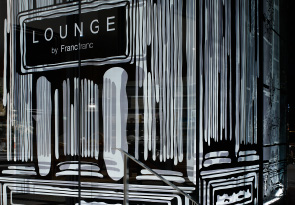 LOUNGE by Francfranc